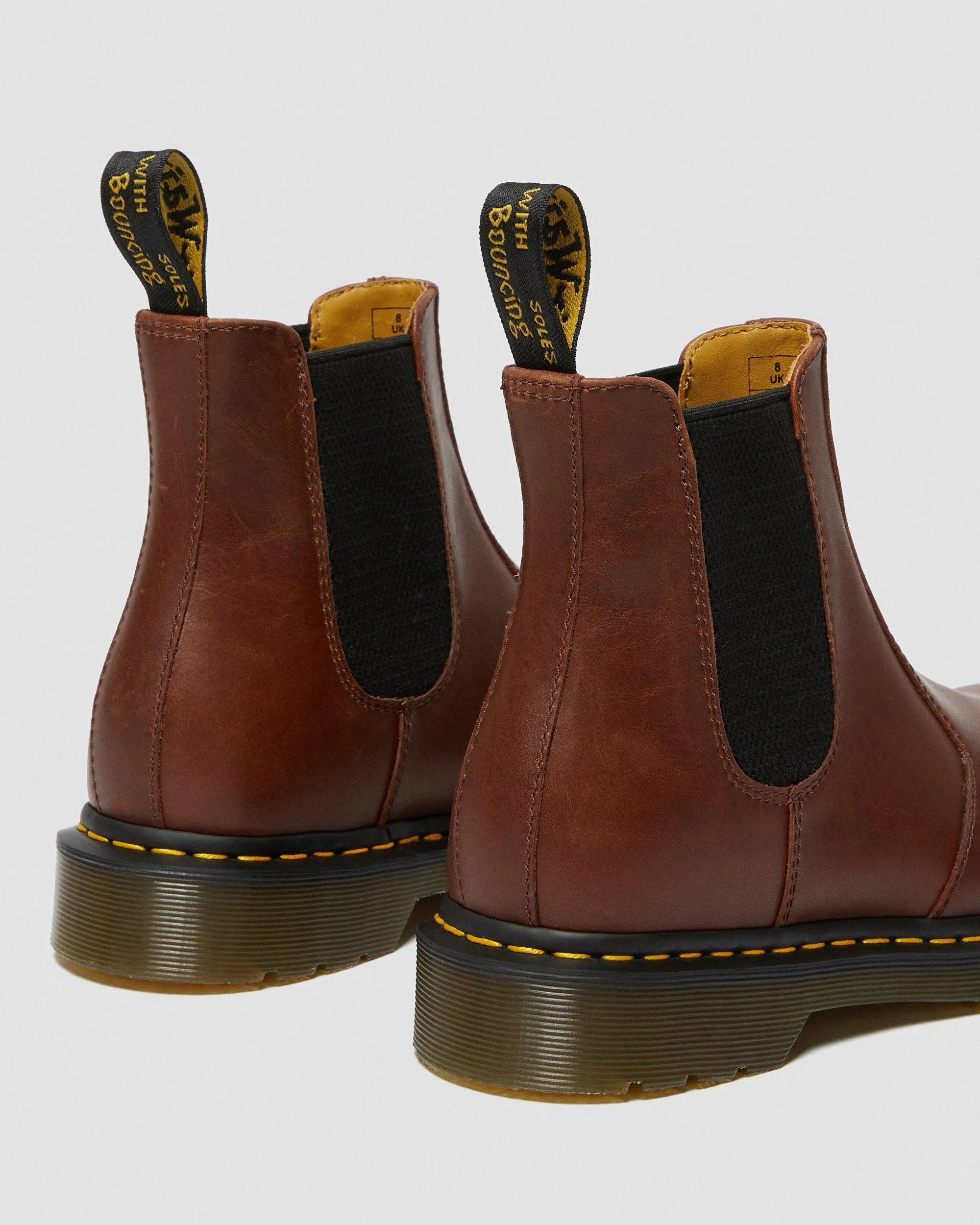 2976 Classico Leather Chelsea Boots