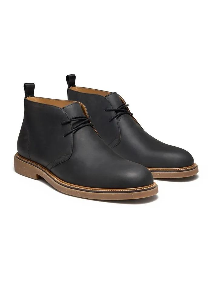 Aspen Chukka Boots in Black