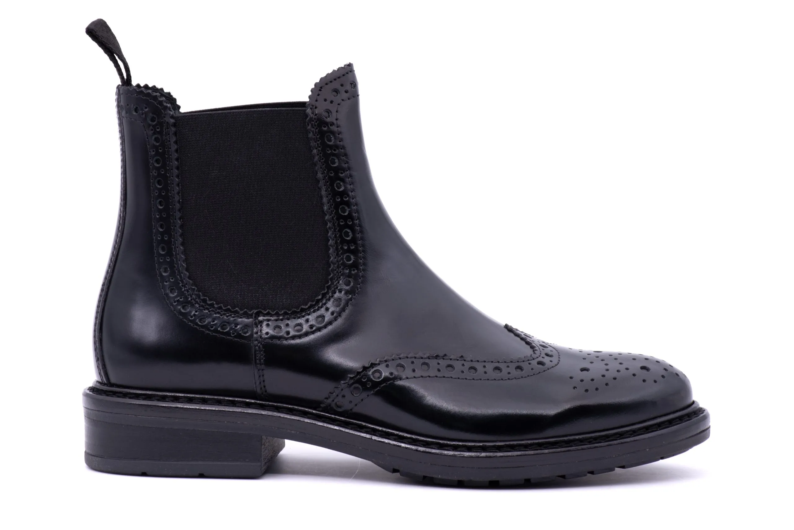 Chelsea Boot with perforation in Brushed Leather