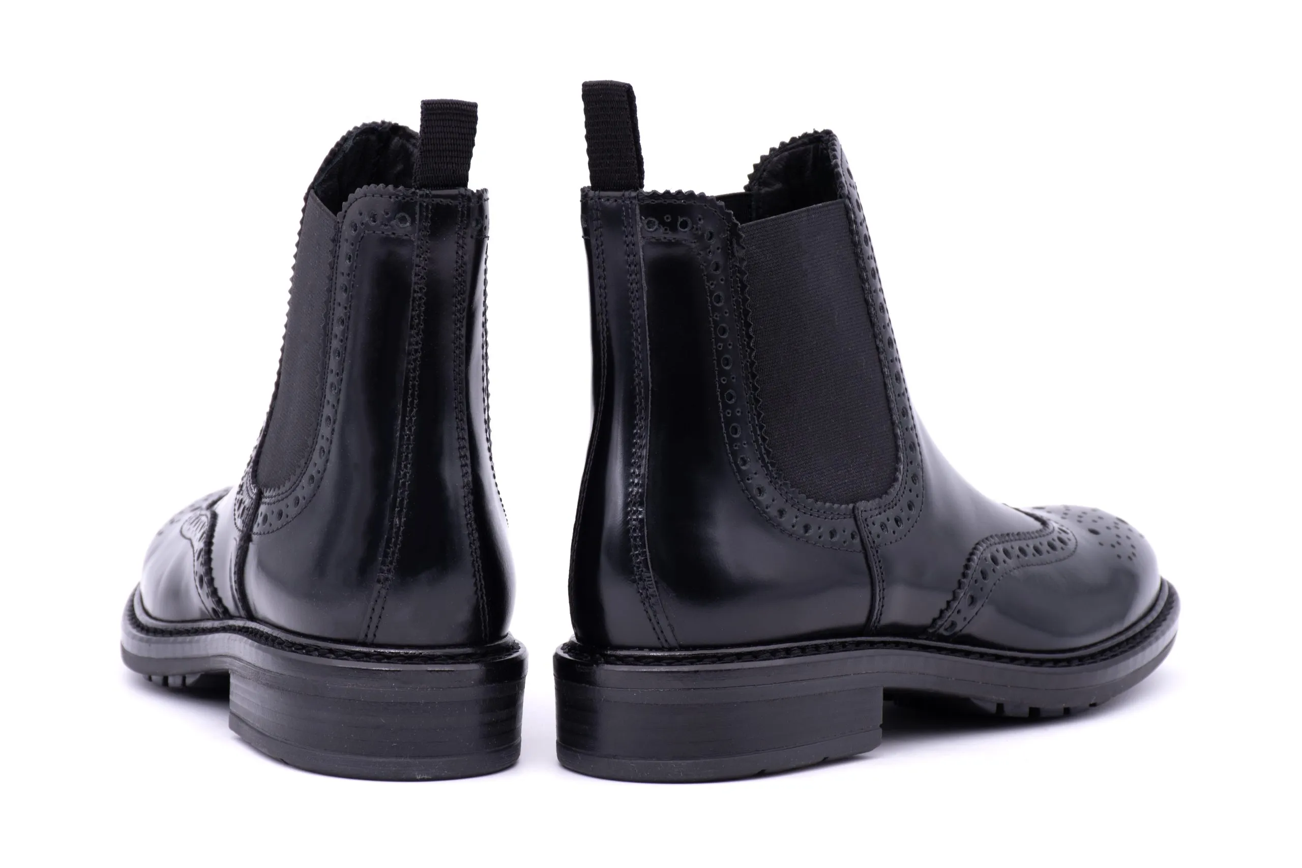 Chelsea Boot with perforation in Brushed Leather