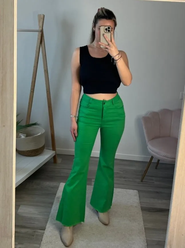 Jeans verde fluo a zampa