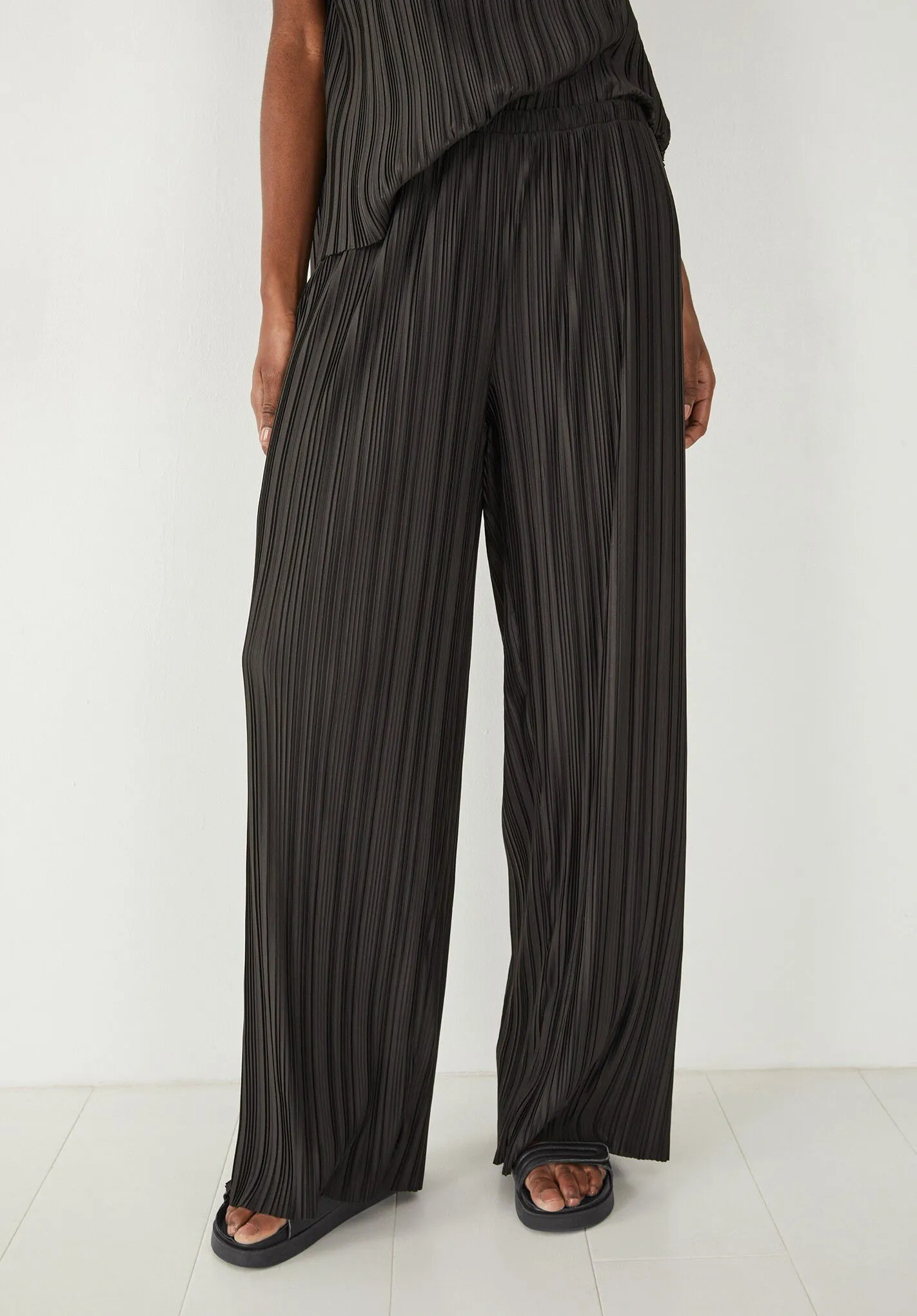 Jodie Plisse Trousers