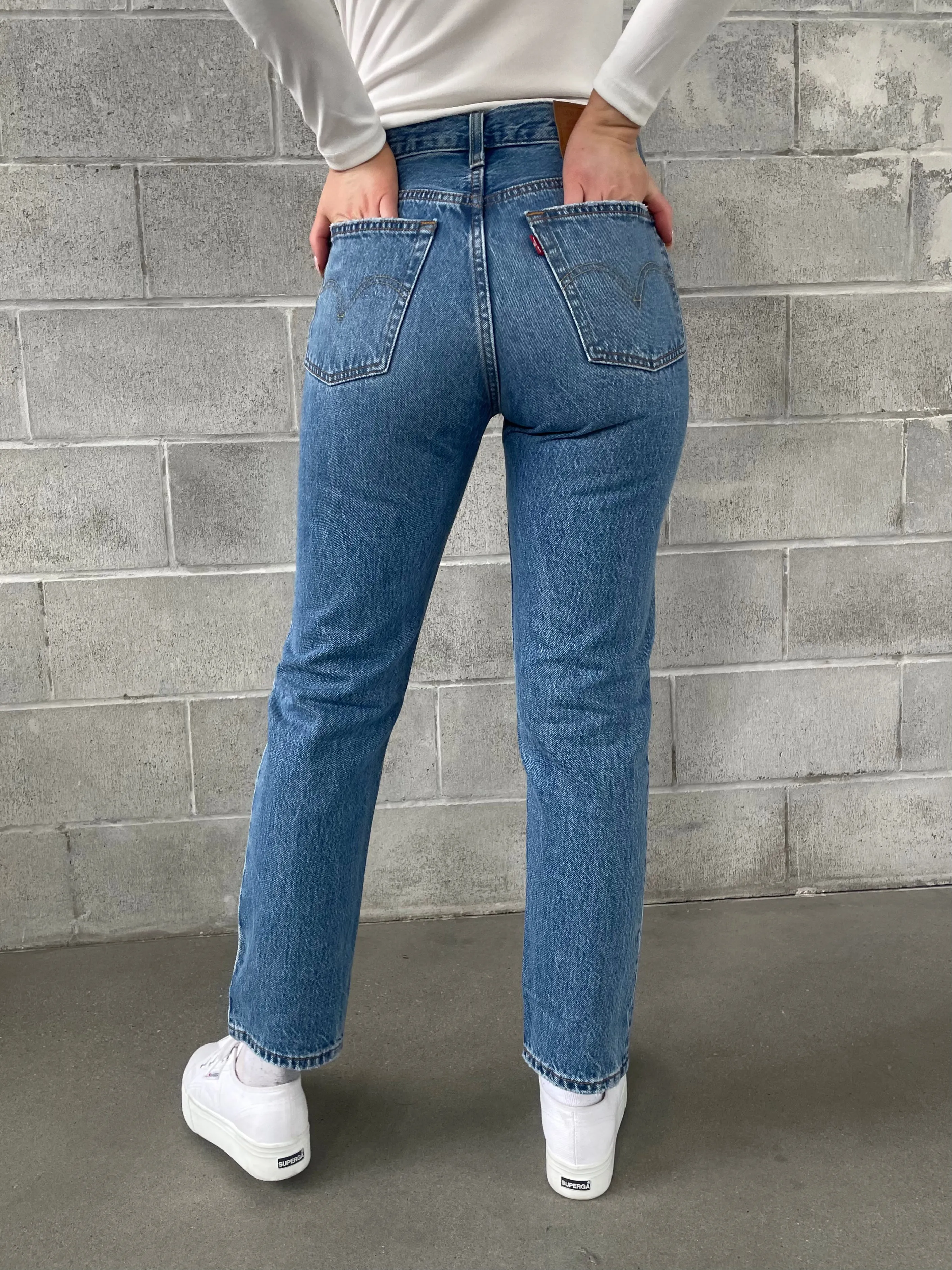 LEVI'S 501 Crop Oxnard Athens Slide