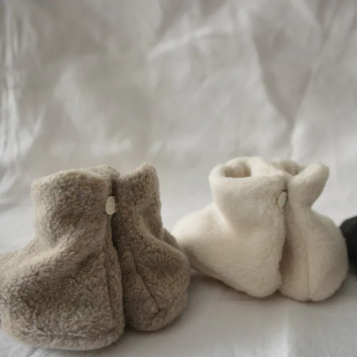 Makié Baby Fleece Booties Beige