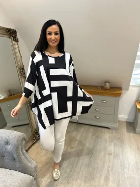 Monochrome Patterned Top Kate