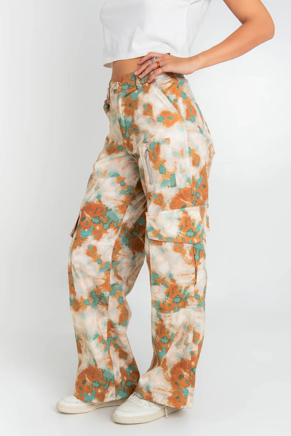 Pantalón cargo estampado wide leg fit