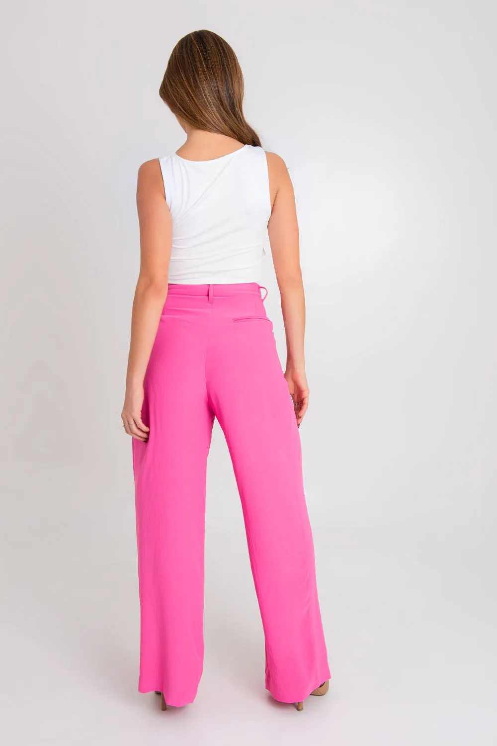 Pantalón de fit wide leg con raya