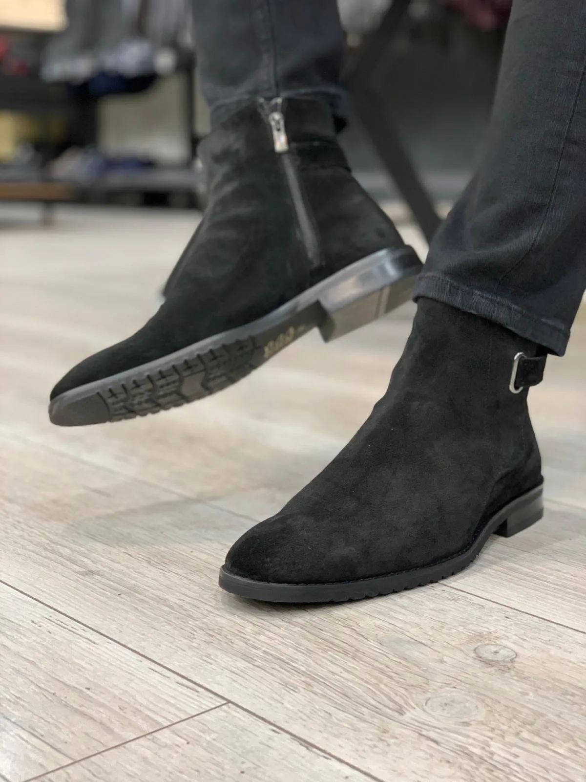 Suade Leather Chelsea Boots Black