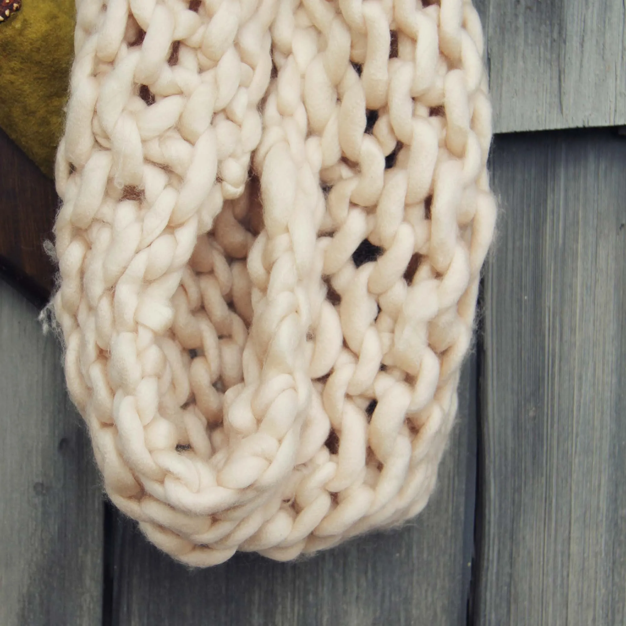 The Snowy Knit Scarf