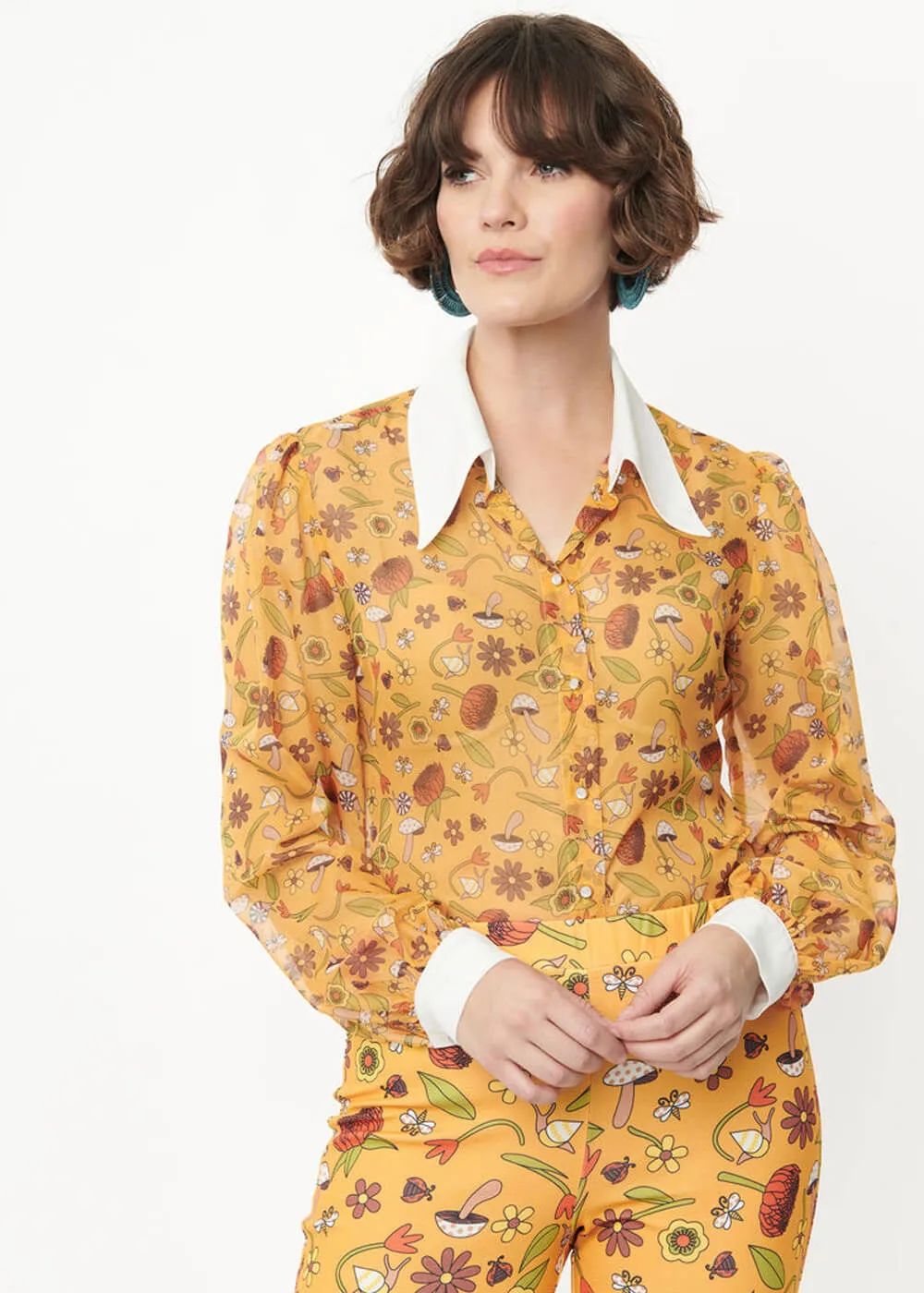 Unique Vintage Smak Parlor Garden Party 60's Blouse Mustard